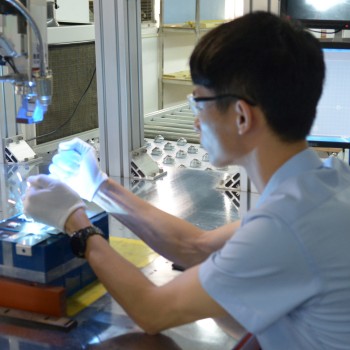 USA STOCK Docan 4S1P 12V 100Ah 1280Wh Solar LiFePO4 Battery Pack with Bluetooth BMS & LCD Display USA STOCK Docan 4S1P 12V 100Ah 1280Wh Solar LiFePO4 Battery Pack with Bluetooth BMS & LCD Display