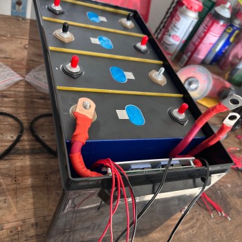 China Stock Plastic Empty Box for 4S 12V 280Ah & 8S 24V 100Ah LiFePO4 Battery Camping, RV, Boat Applications China Stock Plastic Empty Box for 4S 12V 280Ah & 8S 24V 100Ah LiFePO4 Battery Camping, RV, Boat Applications